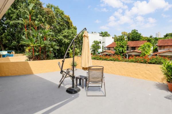 Venta de casa duplex en altos del golf