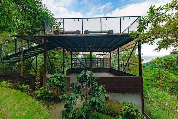 Cabaña con vistas al volcán barú en venta en jaramillo