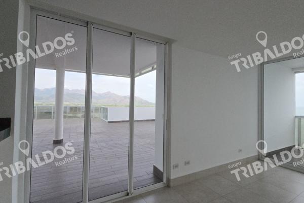 Venta de apartamento en ocean waves nueva gorgona