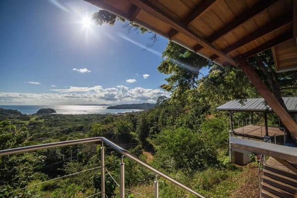 Luxurious home in playa venao