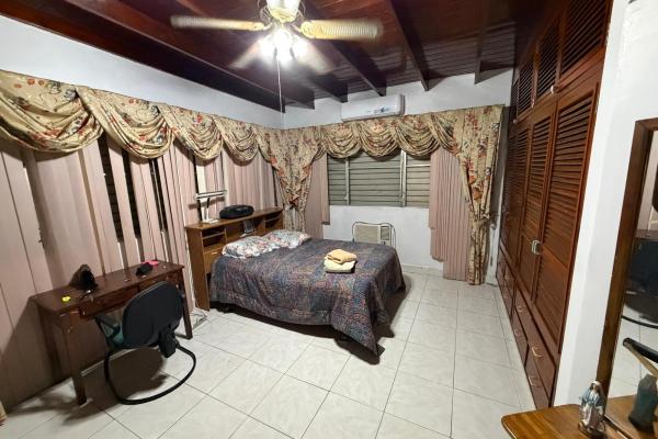 House sale in obarrio, dead end street (samuel l.)