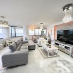 Venta de apartamento remodelado en coco del mar