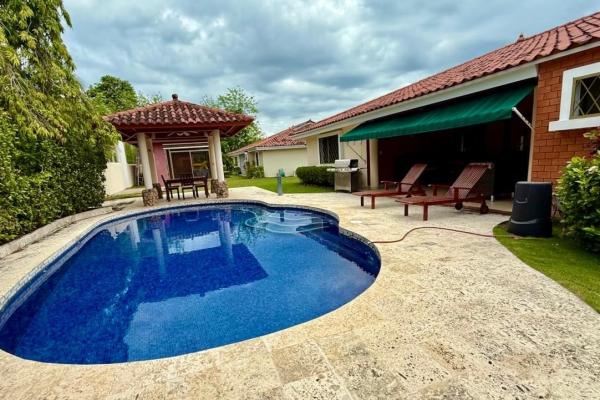 Casa unifamiliar-club ecuestre