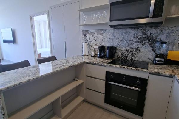 Elegant 2-bedroom apartment with panoramic view