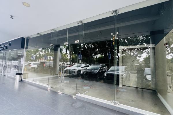 Aquiler de local en istrip mall plaza