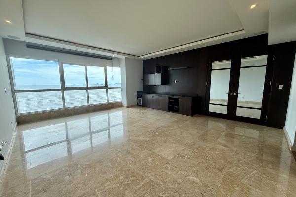Venta de apartamento en ph torre zeus, costa del este