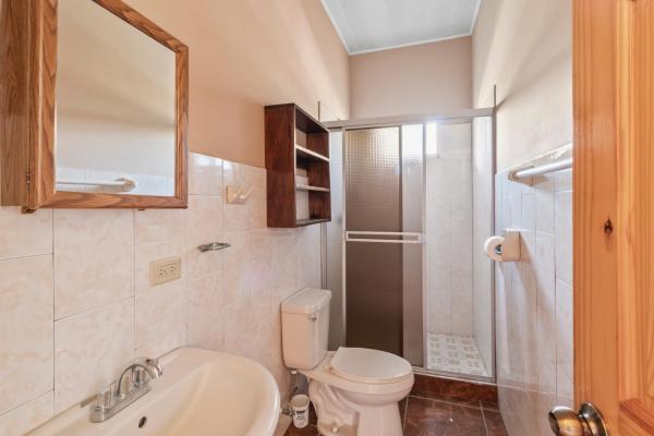 3 bedroom home with loft in alto boquete