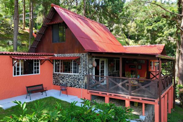 Charming mountain home for sale in toscana, altos