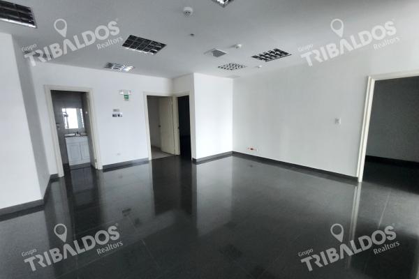 Venta o alquiler de oficina en ocean business plaza
