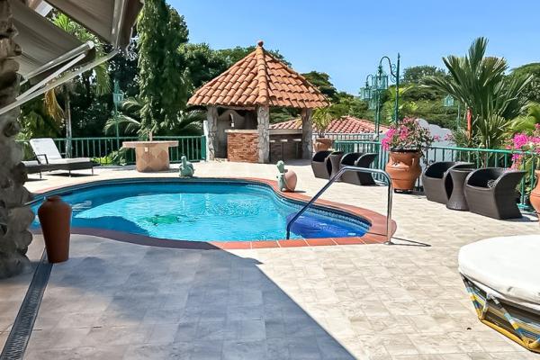 Se vende hacienda en punta barco resort