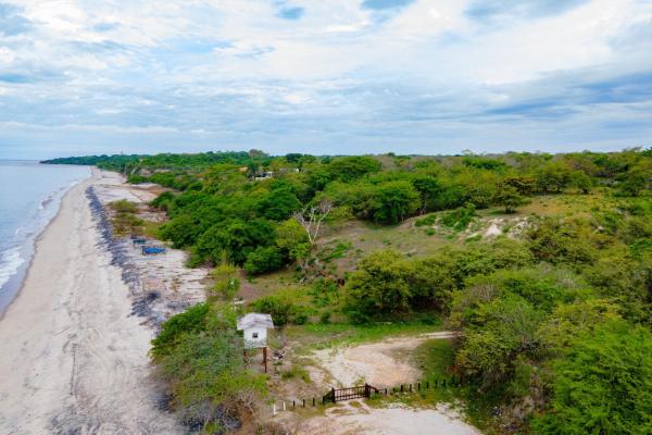 Oceanfront investment opportunity in playa el higo