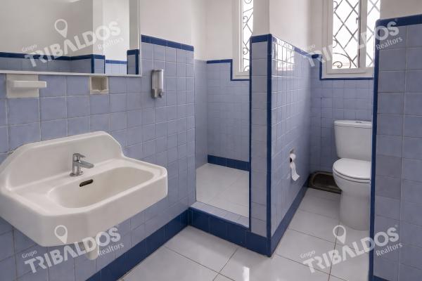 Venta de terreno comercial en el cangrejo con zonificación zm7