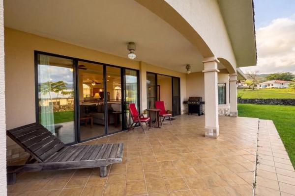 Casa de tres habitaciones en venta en alto boquete