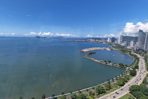 Venta de oficina en bicsa avenida balboa