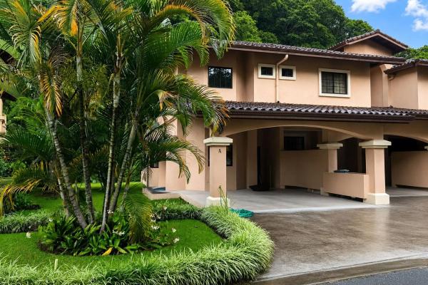 Amplio apartamento amueblado en planta baja en valle
