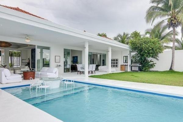 Spectacular beach house in costa esmeralda