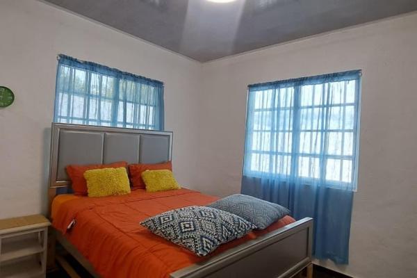 4 bedroom house with private pool and jacuzzi