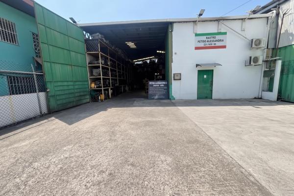 Warehouse for sale and rent in parque lefevre