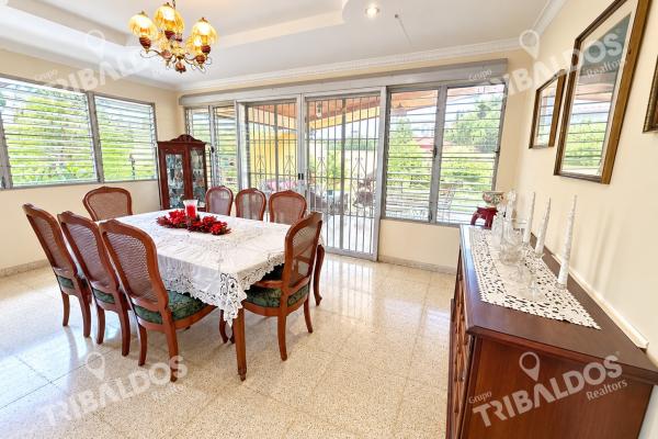 Venta de casa unifamiliar en san francisco | 3 recámaras, amplia terraza y 2 estacionamientos