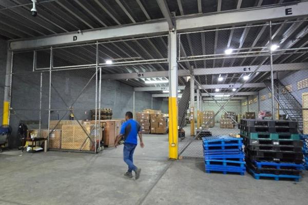 Venta de bodega en la zona libre de colón
