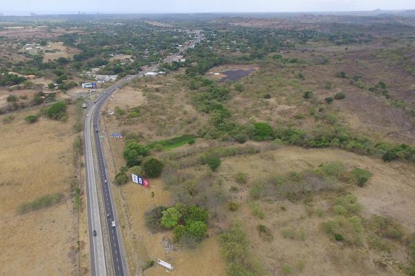 Se vende terreno en bejuco