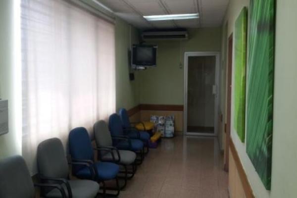 Venta o alquiler de edificio comercial en via porras