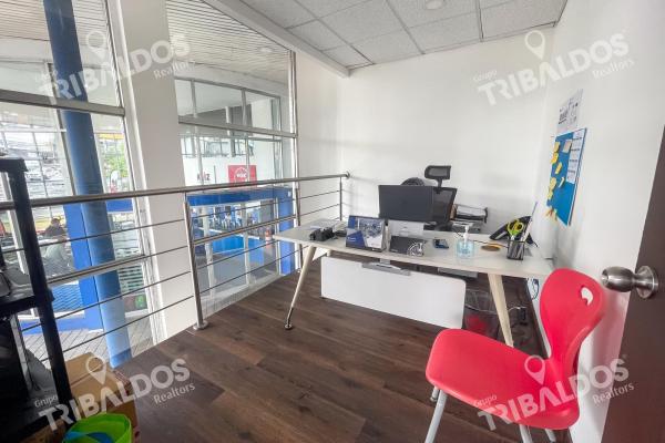 Alquiler de local + bodega comercial frente a transístmica