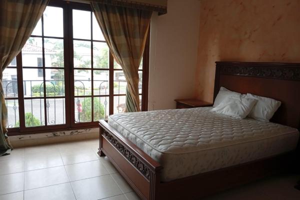 Venta de casa en costa del este