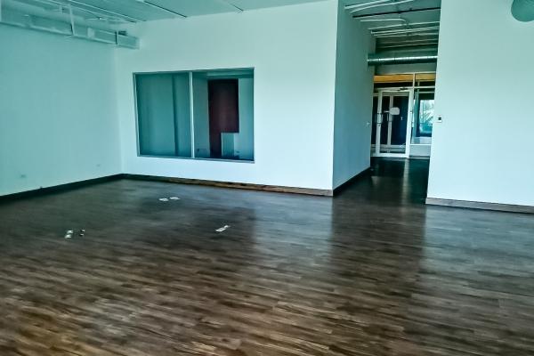 Alquiler de oficina en ph plaza real, costa de este