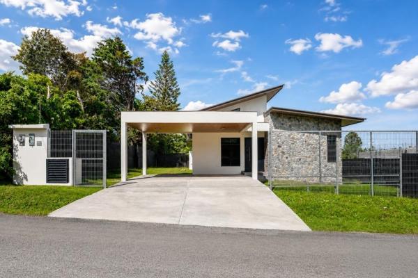 Casa contemporánea en venta en alto boquete