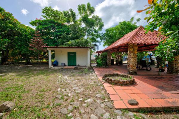 Beachside villa in playa malibu