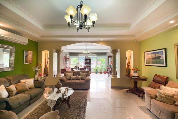 Multifamily building in panama city panama