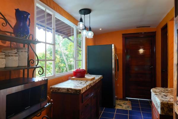 Charming mountain home for sale in toscana, altos