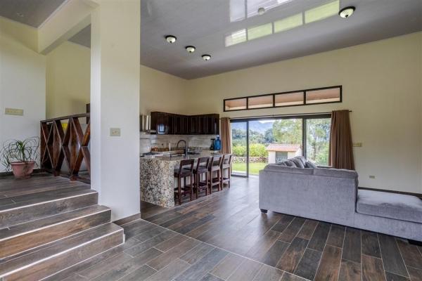 Outstanding home in cerro verde estates, boquete