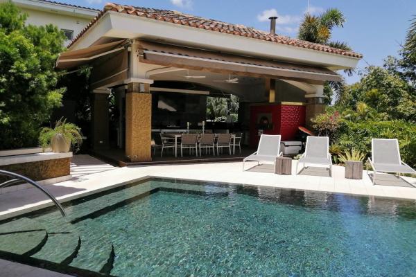 House for sale in tucan condado country club