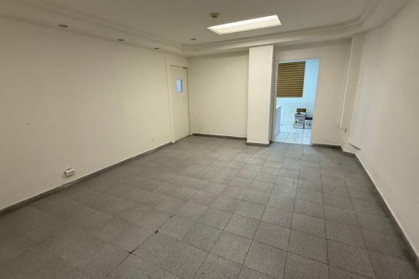 Office for rent in plaza inca