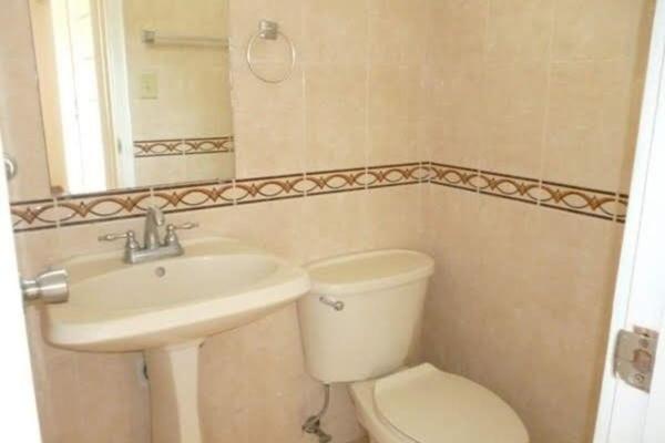 House for sale with land in coloncito, chame