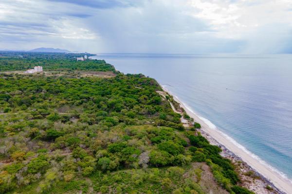 Oportunidad de inversión frente al mar en playa el higo