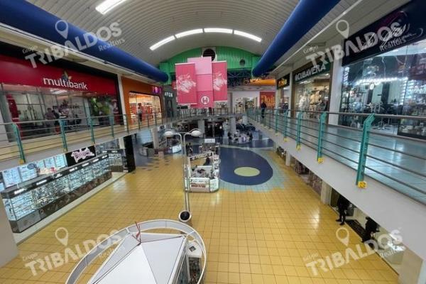 Venta de local en albrook mall