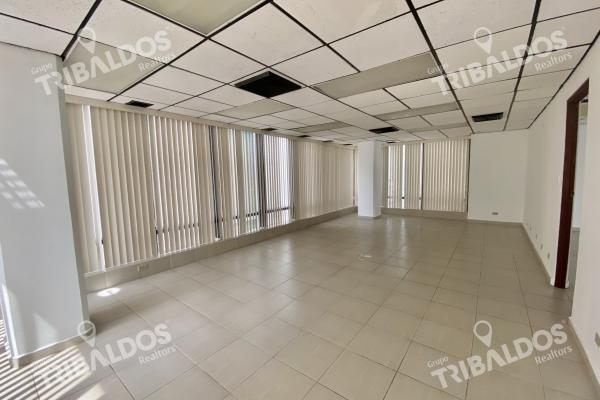 Venta oficina , area bancaria, bella vista