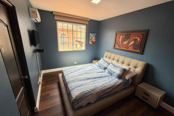 House for sale in villa valencia, south coast