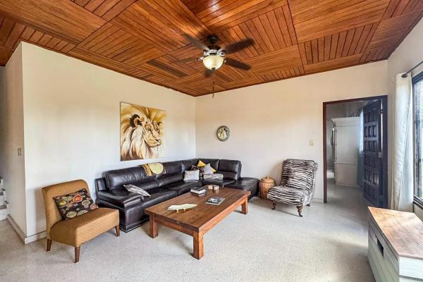 Home with pool on a 2,239 m² lot