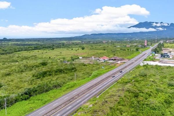 5,000 m² lot for sale on boquete main road