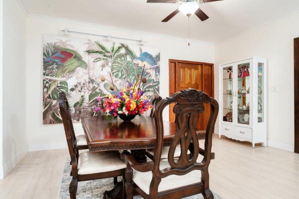 Beautifully maintained 3-bedroom home with guest s