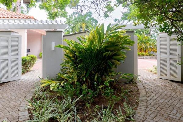 Casa frente a la playa en buenaventura, panamá
