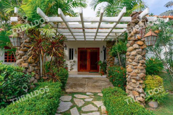Venta de casa en punta barco resort