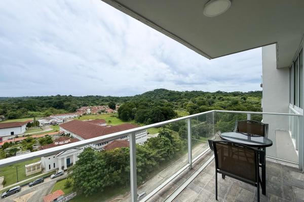 Amplio apartamento familiar en venta en pine hill