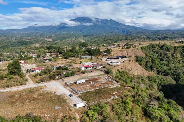 Spectacular canyon view home – boquete