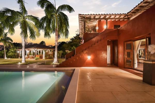 Villa esplendorosa, lujosa propiedad con vistas al mar