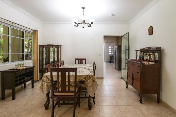 Venta de casa unifamiliar en palmeras del este, costa del este remodelada
